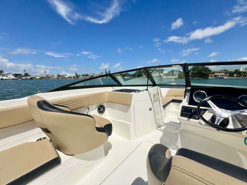 21ft Sea Ray Yacht For Sale