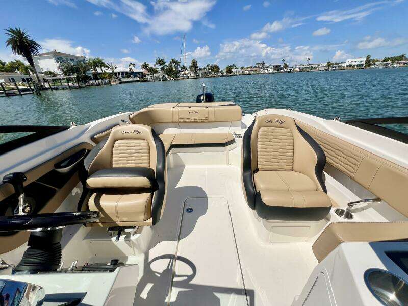21ft Sea Ray Yacht For Sale