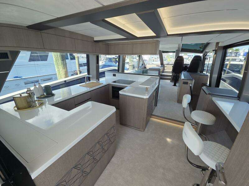 64ft Galeon Yacht For Sale