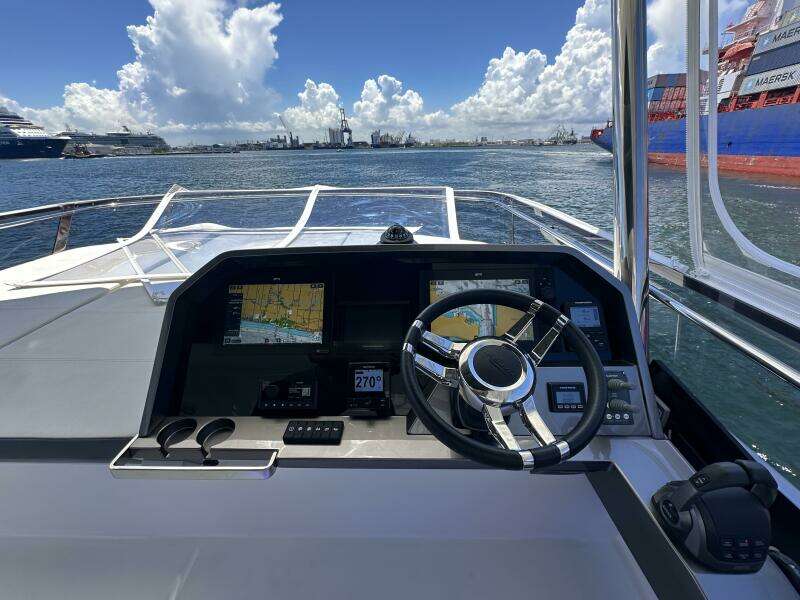 64ft Galeon Yacht For Sale