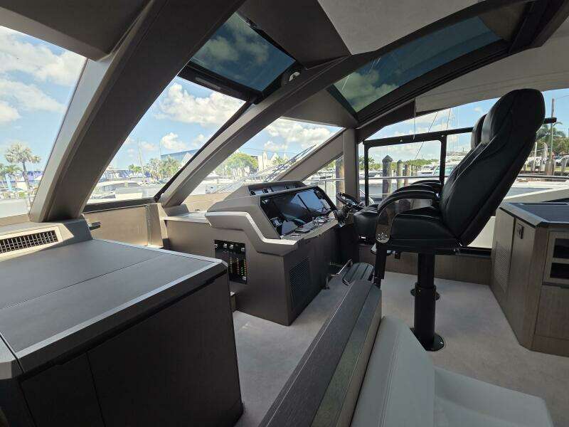 64ft Galeon Yacht For Sale