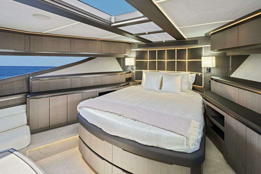 64ft Galeon Yacht For Sale