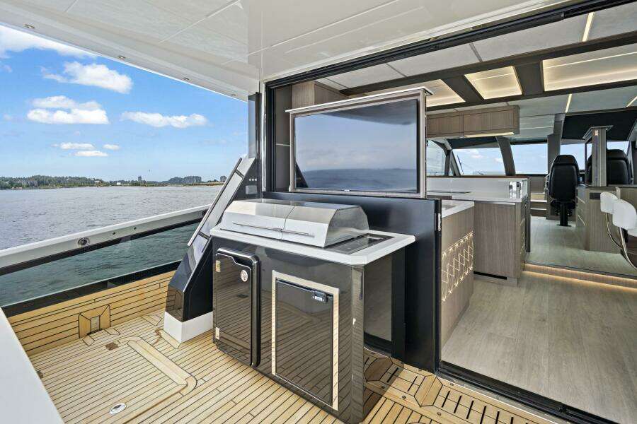 64ft Galeon Yacht For Sale