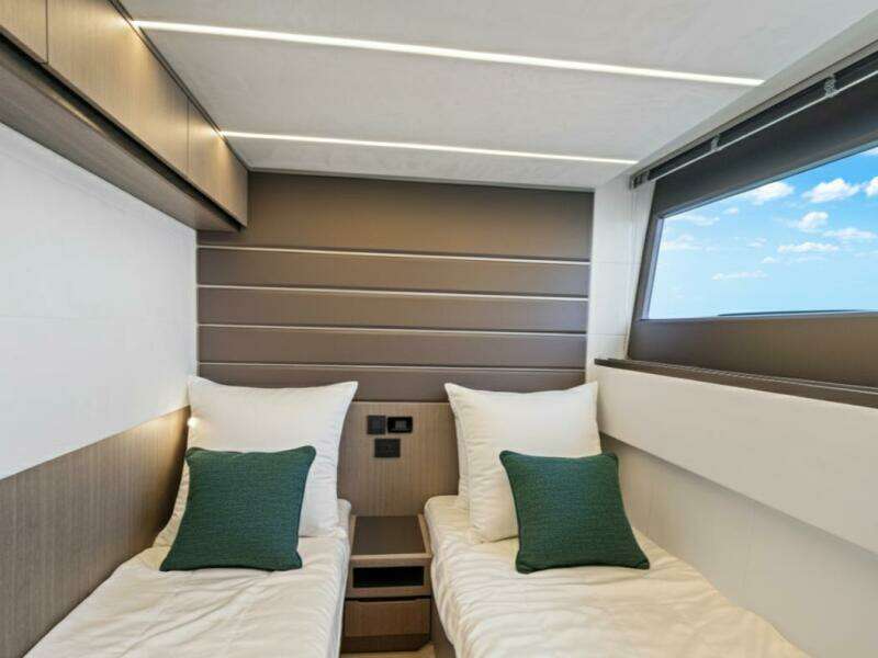 64ft Galeon Yacht For Sale