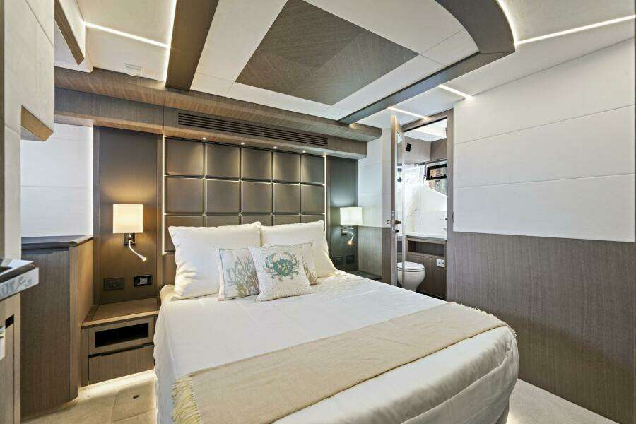 64ft Galeon Yacht For Sale