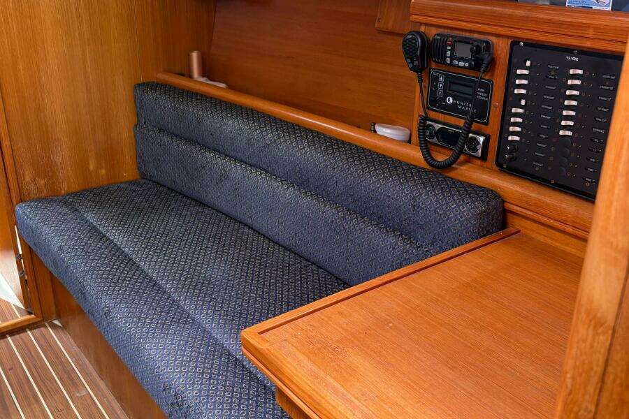Kokua 33ft Hunter Yacht For Sale