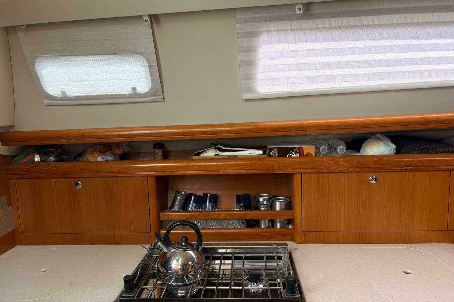 Kokua 33ft Hunter Yacht For Sale
