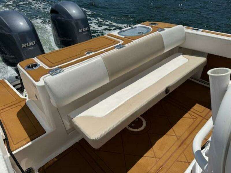 24ft Robalo Yacht For Sale