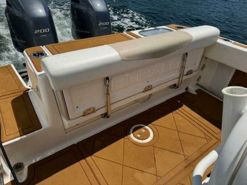 24ft Robalo Yacht For Sale