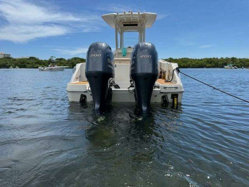 24ft Robalo Yacht For Sale