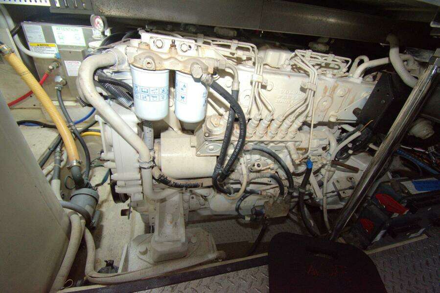 IV Play Too 46ft Carver Yacht For Sale