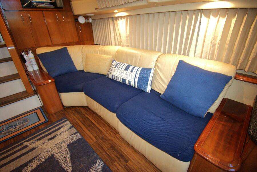 IV Play Too 46ft Carver Yacht For Sale