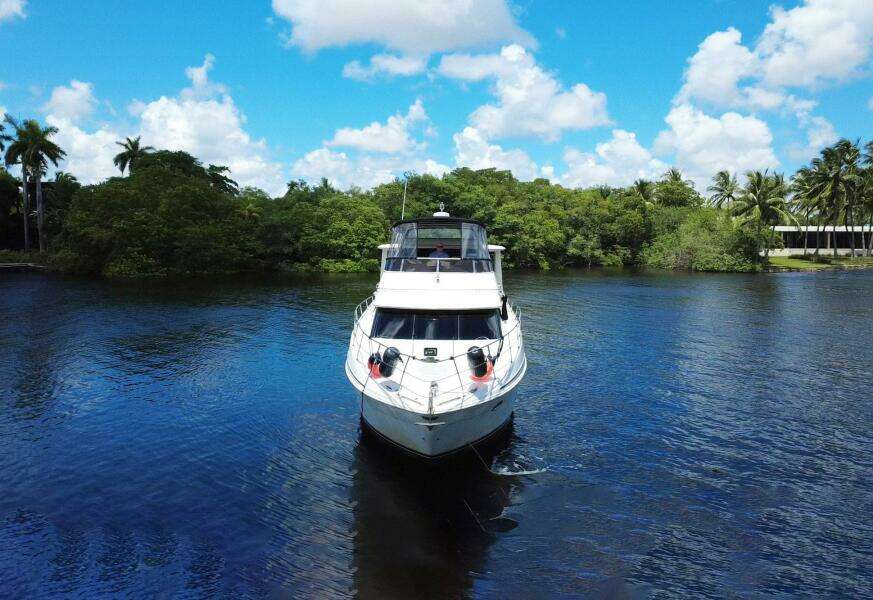 IV Play Too 46ft Carver Yacht For Sale