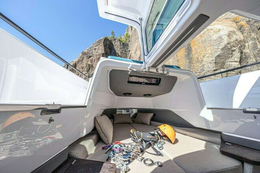 37ft Axopar Yacht For Sale