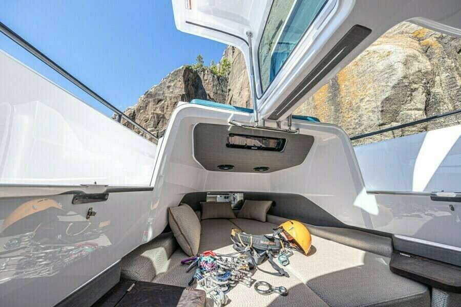 37ft Axopar Yacht For Sale