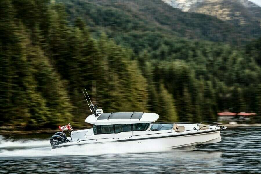 37ft Axopar Yacht For Sale