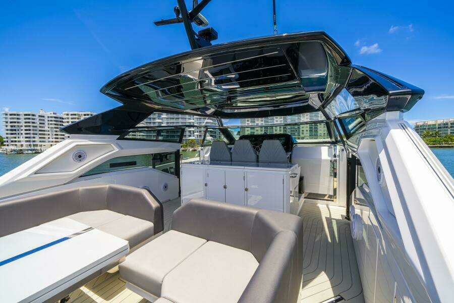 55ft Sunseeker Yacht For Sale