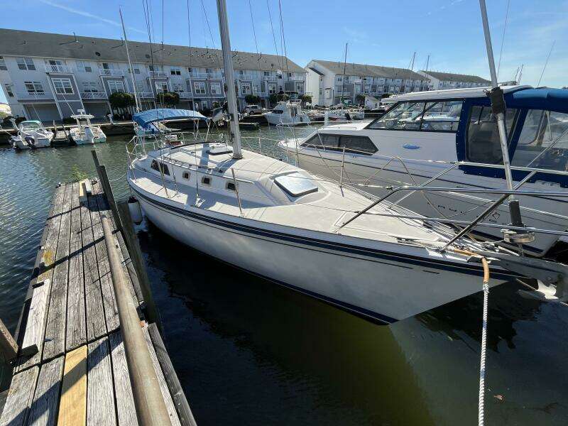 Humphrey 35ft O Day Yacht For Sale