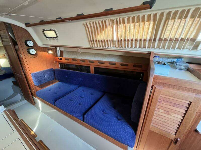 Humphrey 35ft O Day Yacht For Sale