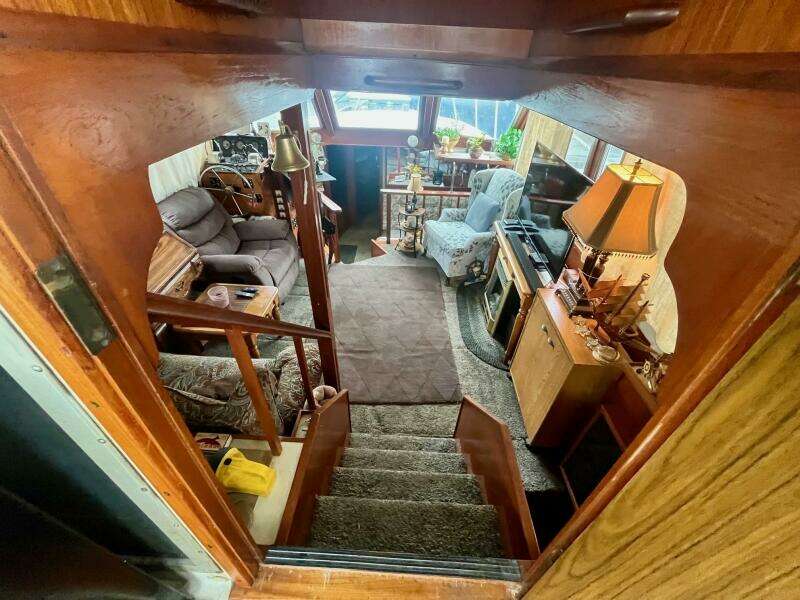 Sultana 42ft Uniflite Yacht For Sale