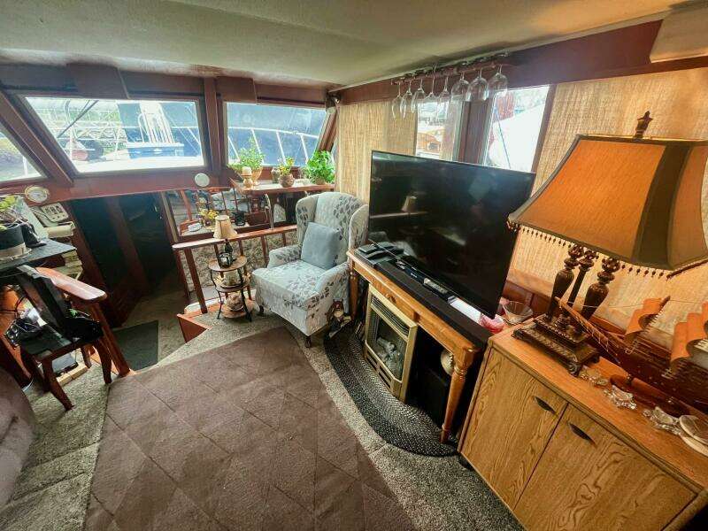 Sultana 42ft Uniflite Yacht For Sale