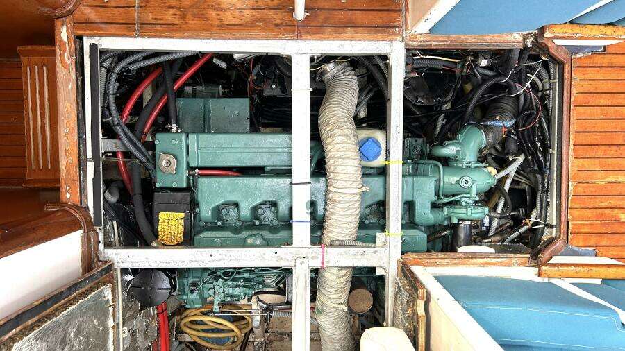Diatomee 59ft Custom Yacht For Sale
