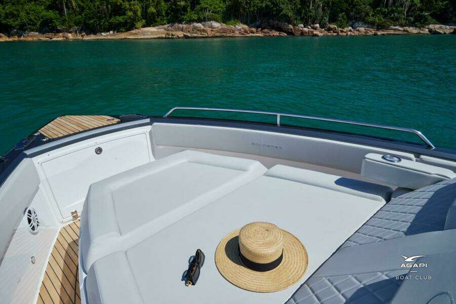 AGAPI 33ft Schaefer Yacht For Sale
