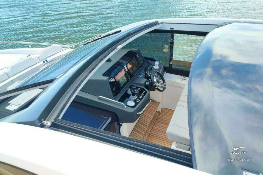 AGAPI 37ft Schaefer Yacht For Sale