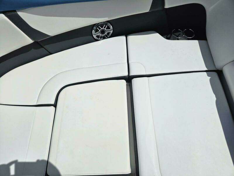 27ft Chaparral Yacht For Sale