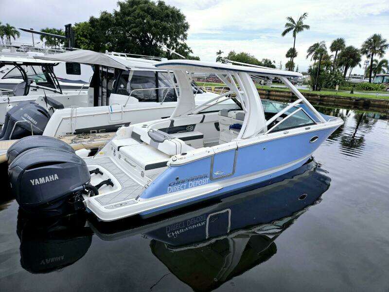 27ft Chaparral Yacht For Sale