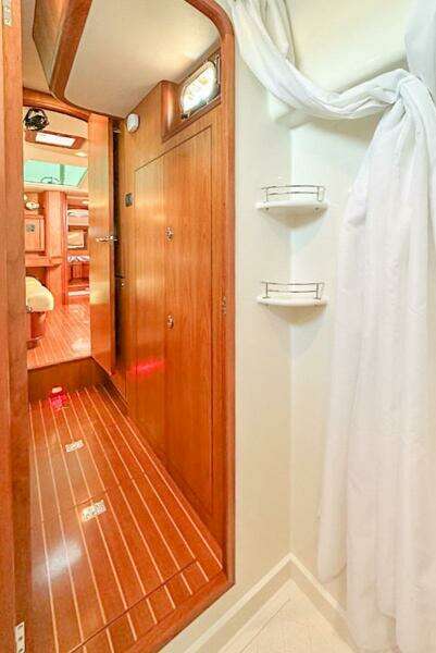 Aft Shower Inboard