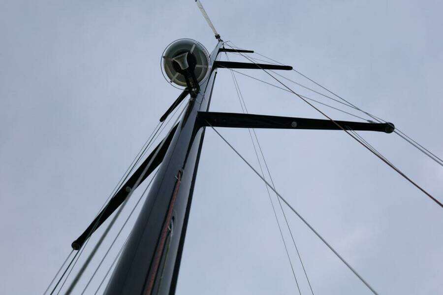 Triple Spreader Carbon Mast