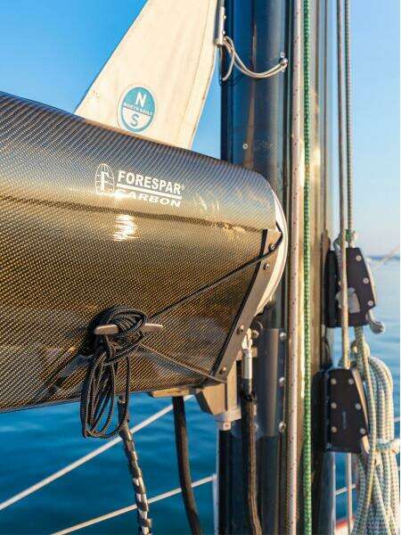 Carbon Roller Boom Detail