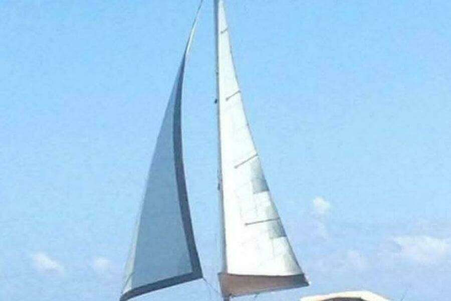 Zephyrus 50ft Beneteau Yacht For Sale