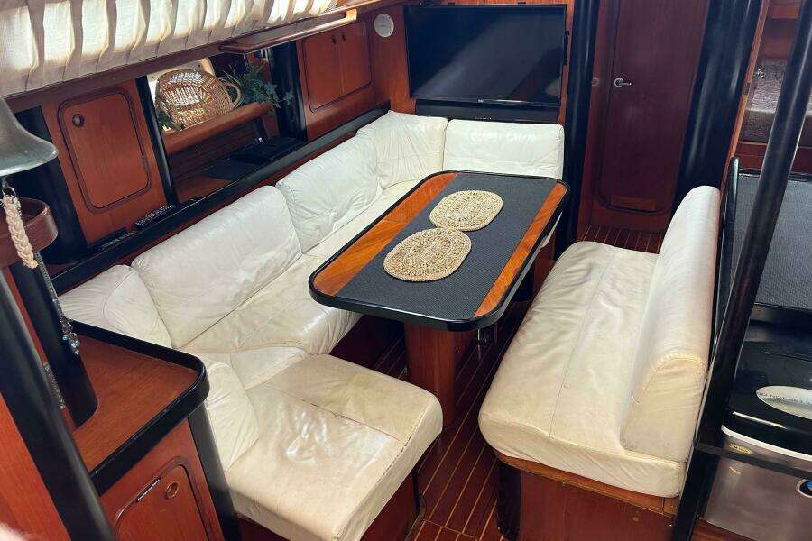 Zephyrus 50ft Beneteau Yacht For Sale