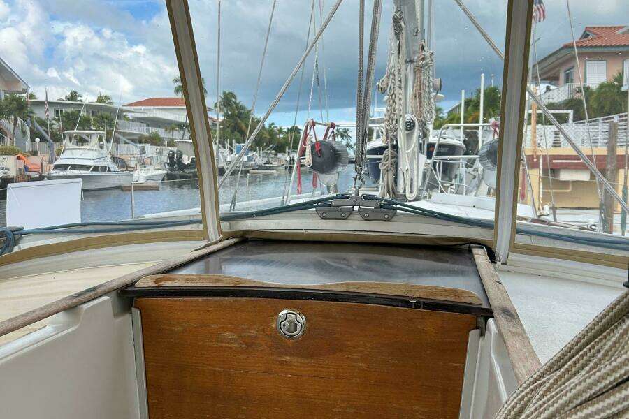 Zephyrus 50ft Beneteau Yacht For Sale