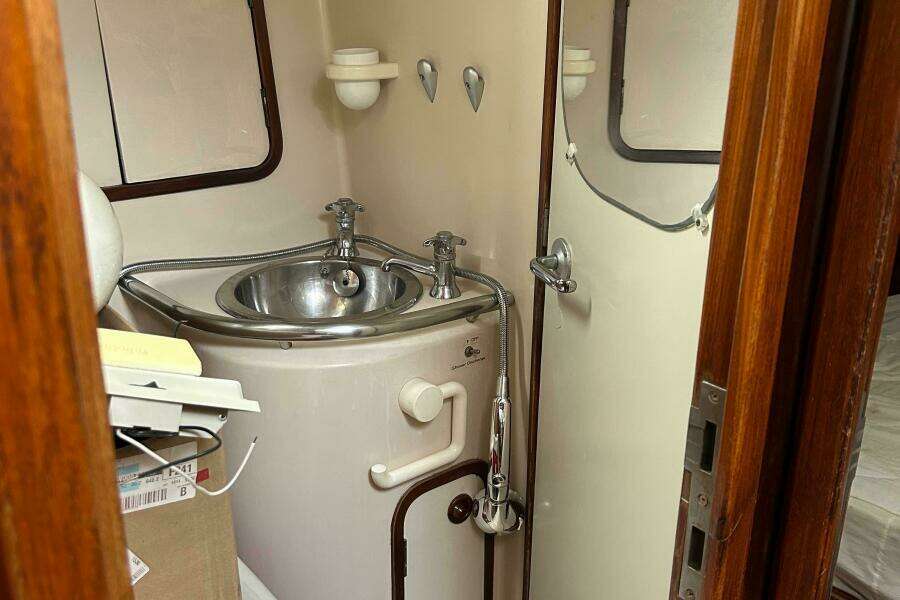 Zephyrus 50ft Beneteau Yacht For Sale