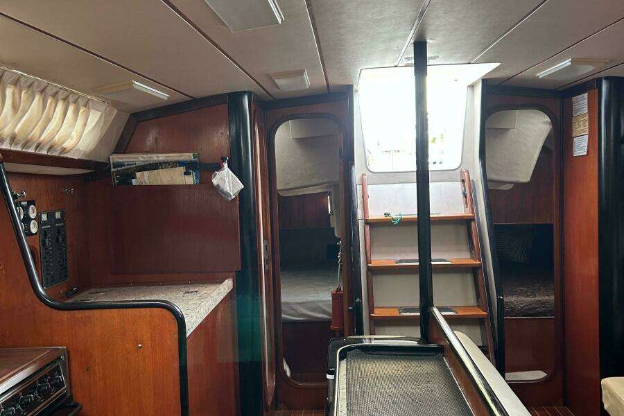 Zephyrus 50ft Beneteau Yacht For Sale