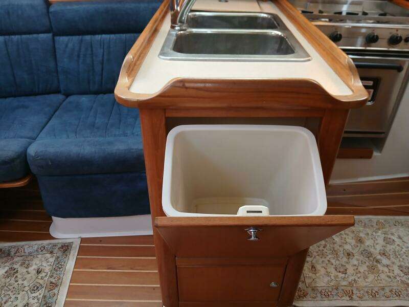 Evolution 35ft Catalina Yacht For Sale