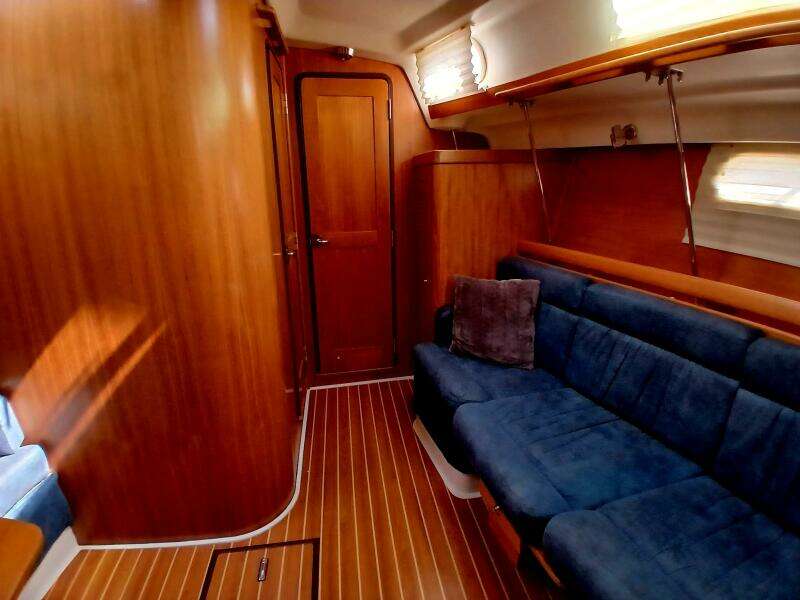 Evolution 35ft Catalina Yacht For Sale