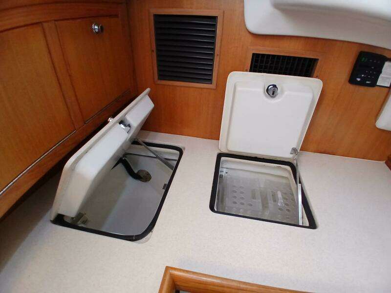 Evolution 35ft Catalina Yacht For Sale