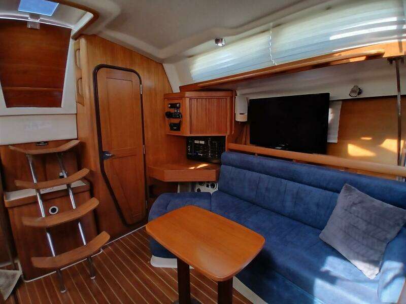Evolution 35ft Catalina Yacht For Sale