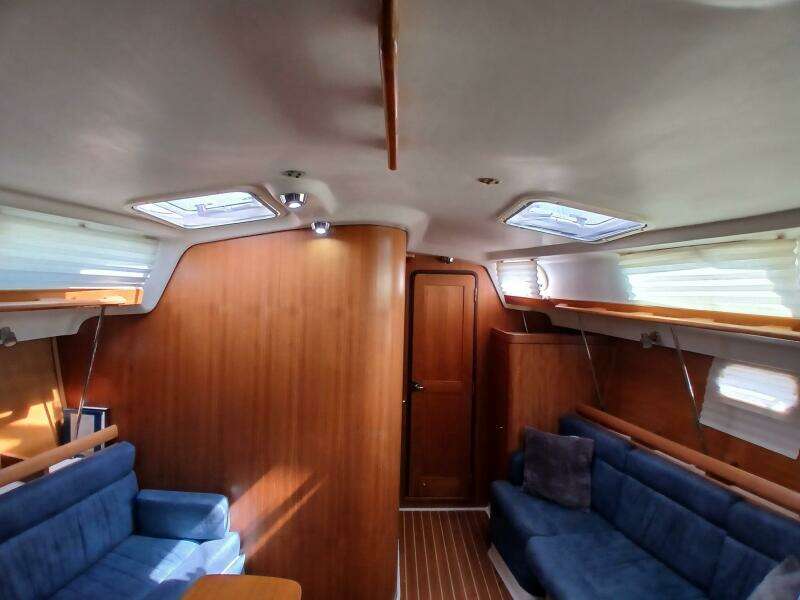 Evolution 35ft Catalina Yacht For Sale