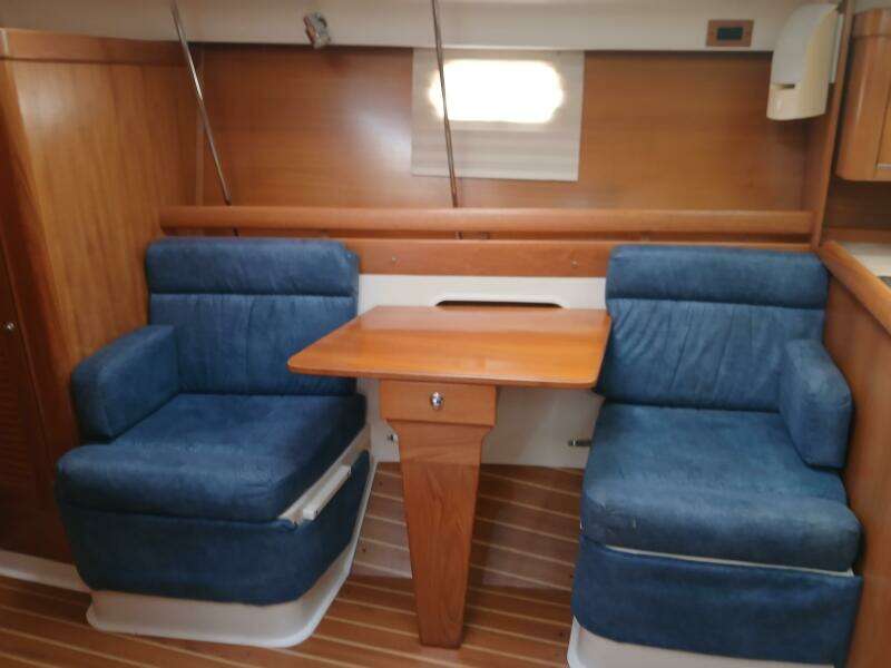 Evolution 35ft Catalina Yacht For Sale