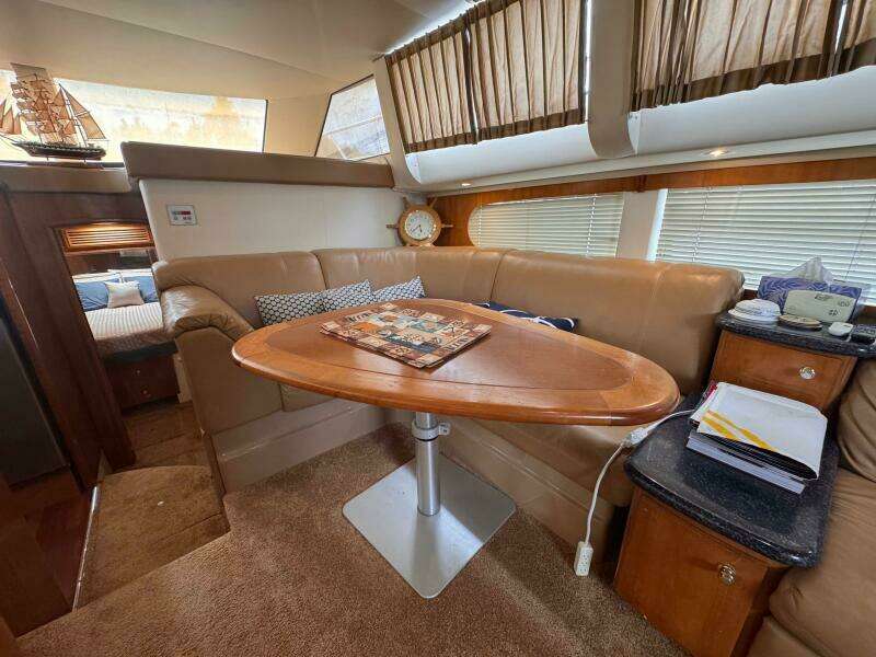 Aisle B 46ft Carver Yacht For Sale