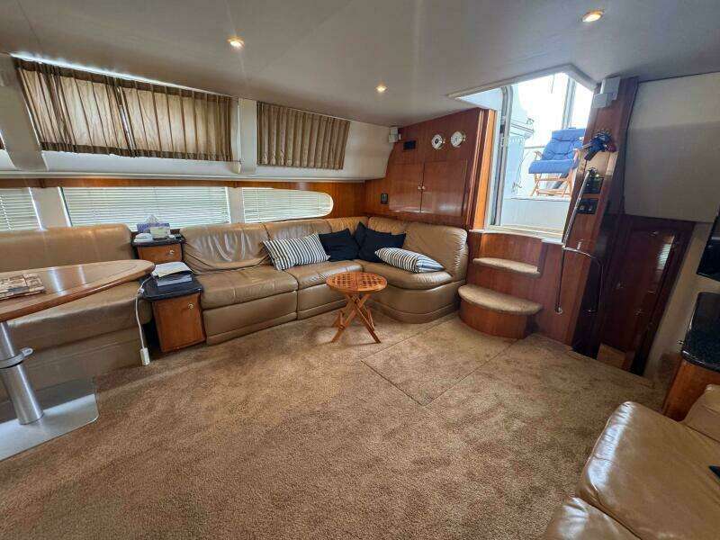 Aisle B 46ft Carver Yacht For Sale