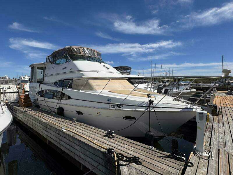 Aisle B 46ft Carver Yacht For Sale