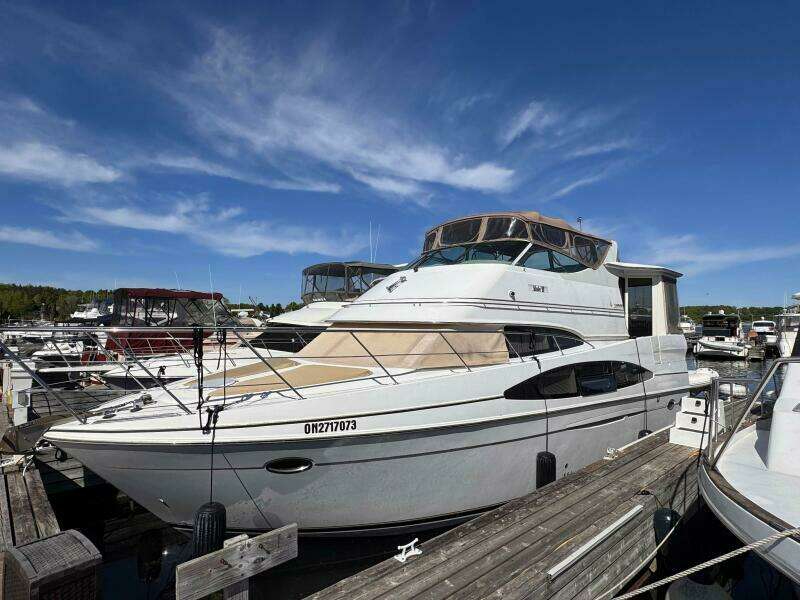 Aisle B 46ft Carver Yacht For Sale
