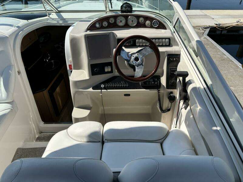 28ft Doral Yacht For Sale