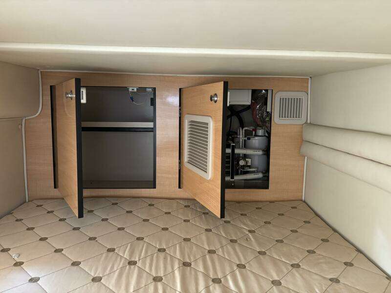 28ft Doral Yacht For Sale